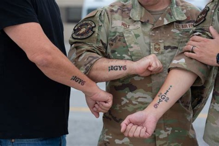 In which government job tattoo is not allowed?