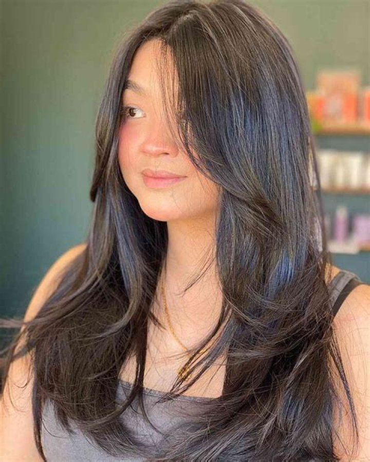 Is AC good for hair?