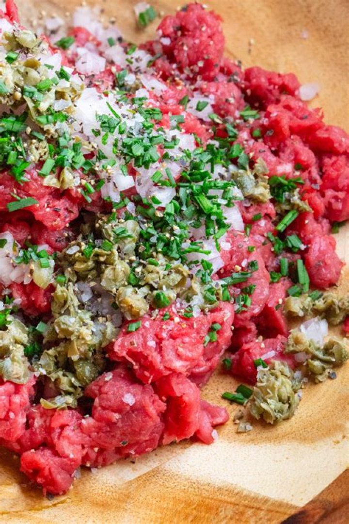 Is it OK to eat steak that has turned GREY?