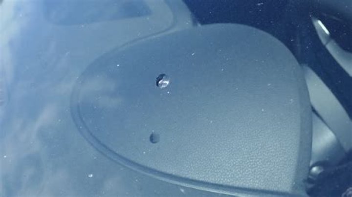 Is it safe to drive with dirty oil?