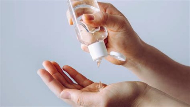 Is rubbing alcohol the same as hand gel?