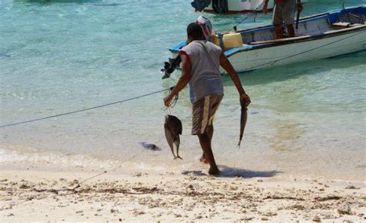 Is Seychelles poor?
