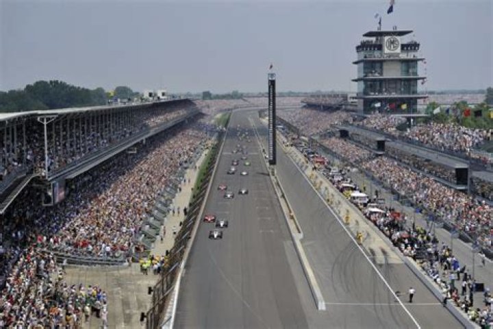 Is Speedway the same as SuperAmerica?