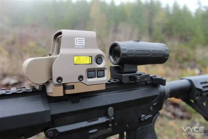 Is there a holographic pistol sight?