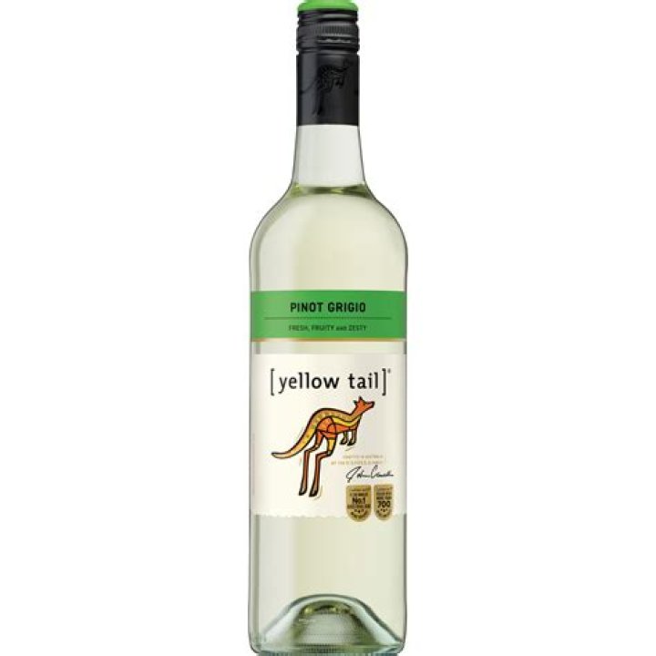 Is Yellow Tail Pinot Grigio sweet or dry?