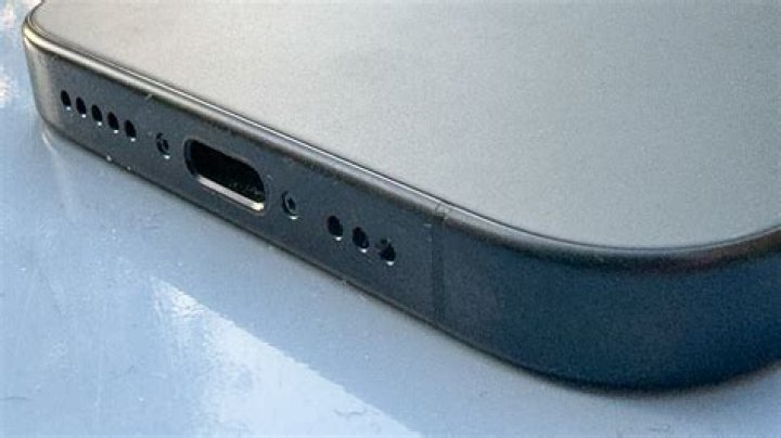What are the 4 icons on bottom of iPhone?