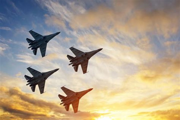 What are Top Gun 1 jets?