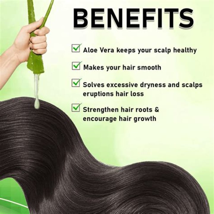 What does baking soda and shampoo do to your hair?