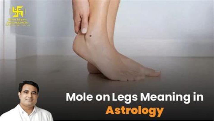 What does mole on thigh mean?