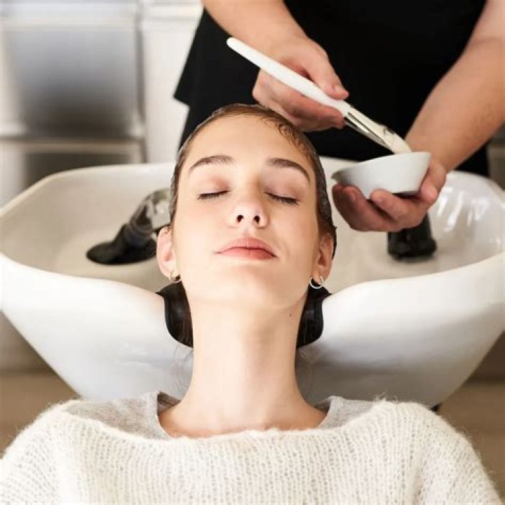 What is a hair detox?