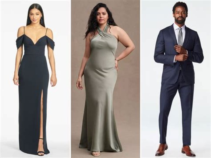 What is Aldi's dress code?