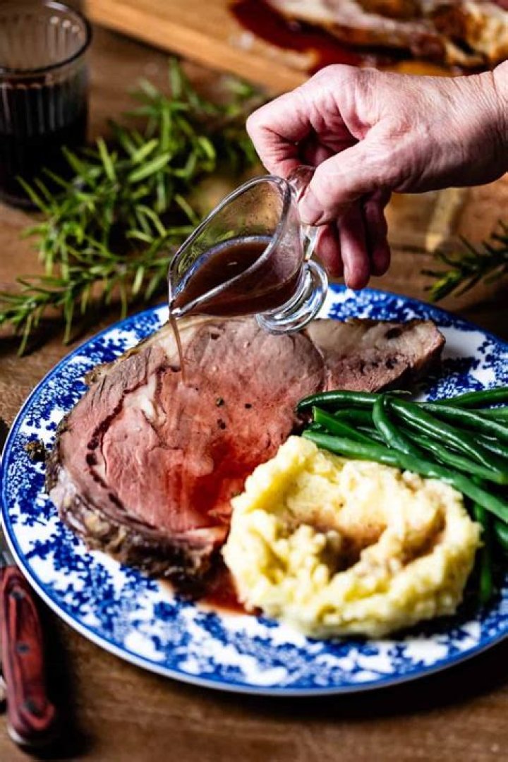 What is au jus made of?