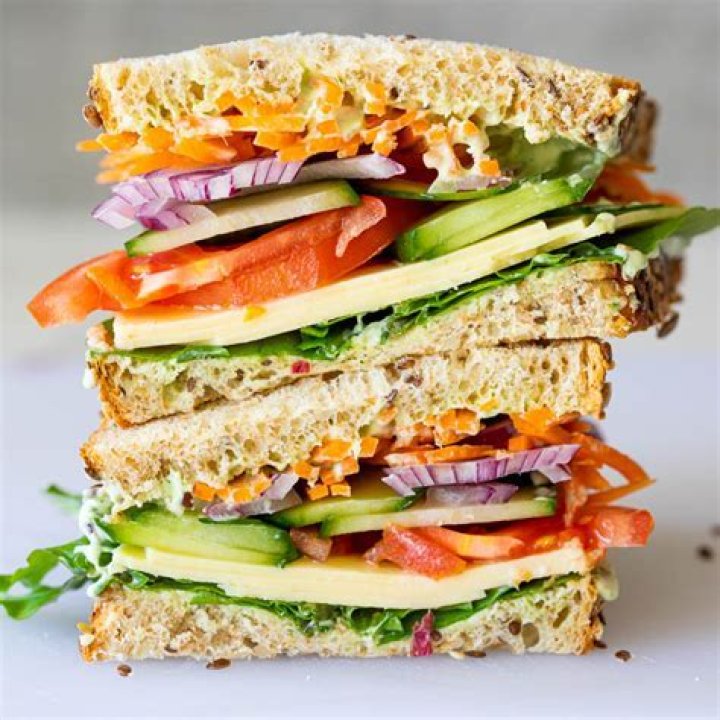 What is the healthiest sandwich to eat?