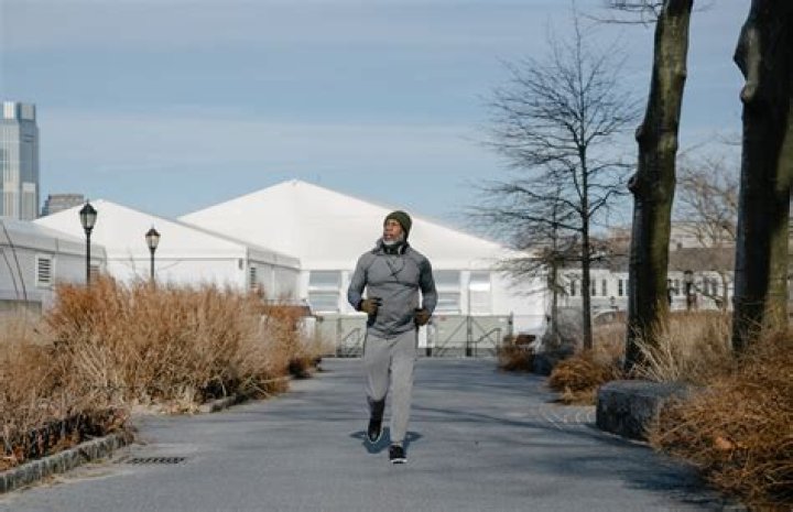 What pace is a slow jog?