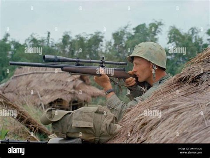 What sniper rifle did the Viet Cong use?