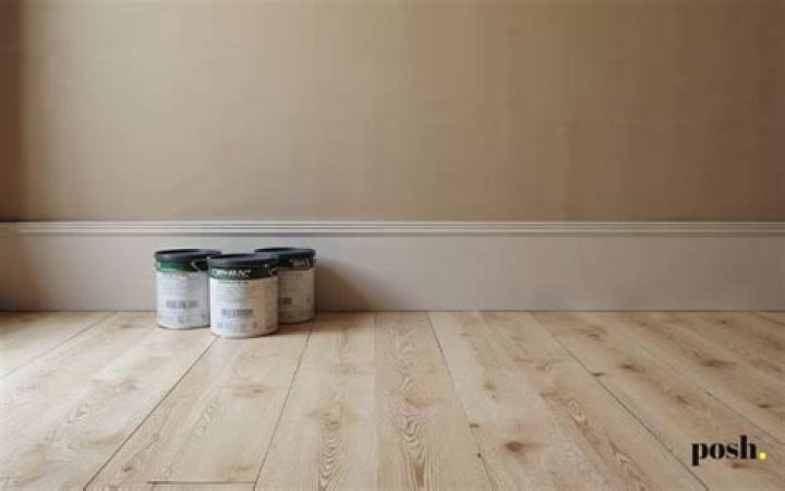What type of paint is best for skirting boards?