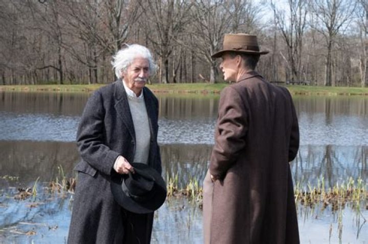 What was Albert Einstein's IQ at 12?