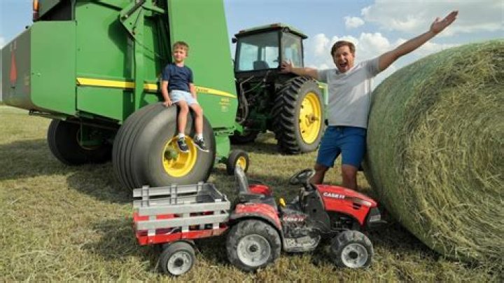 When did Claas start making tractors?