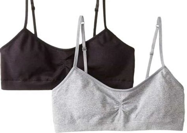 When do girls start wearing bras?