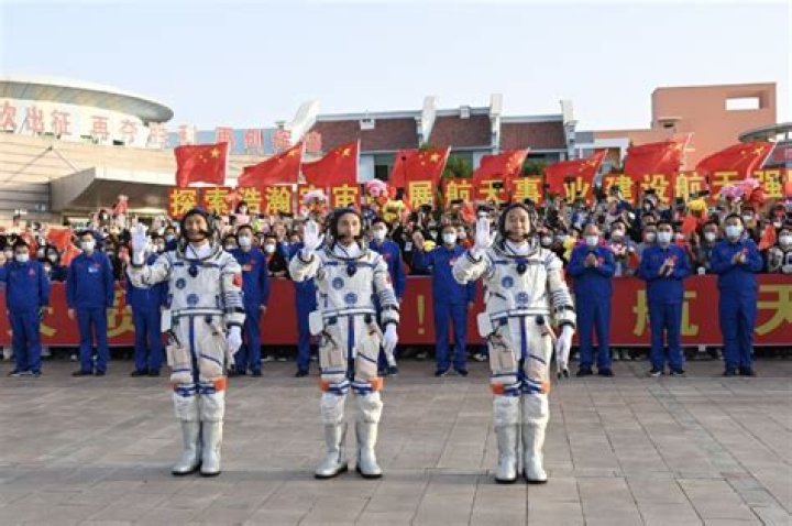 When was the last time China went to space?