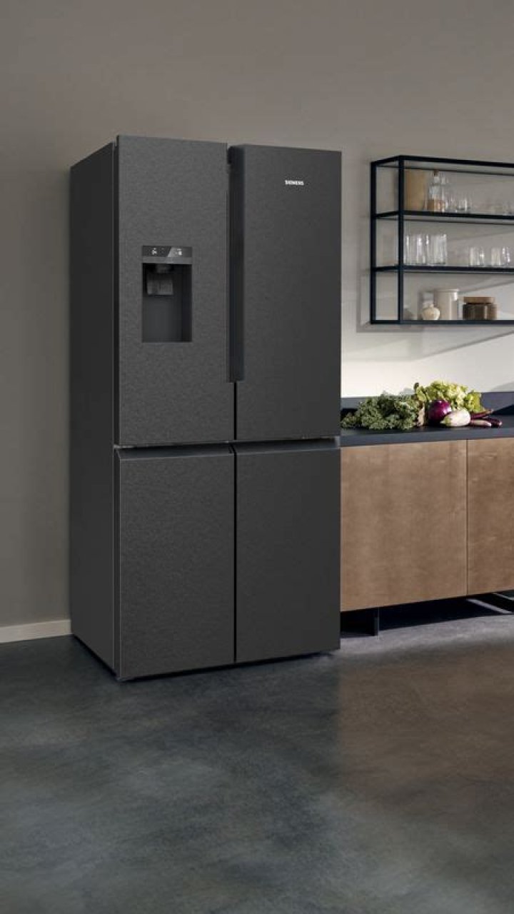 Where are Siemens fridges made?