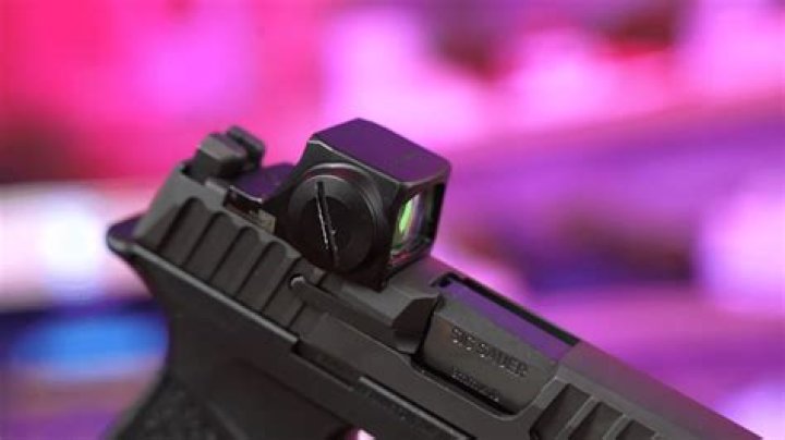 Which is better P320 vs P365?