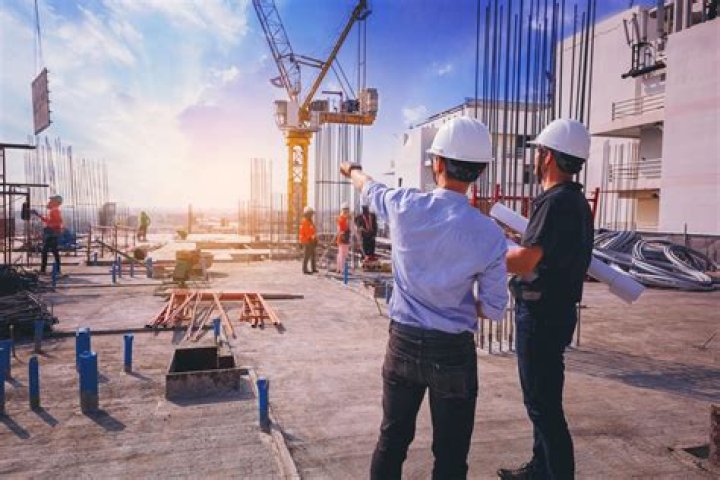 Which is better project engineer or design engineer?