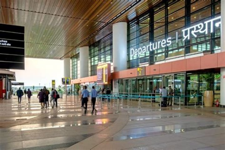 Which is the 1st airport in India?