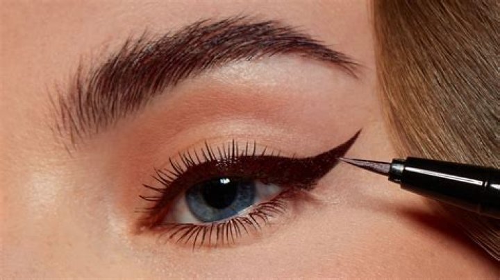 Which type of eyeliner is best liquid or pencil?
