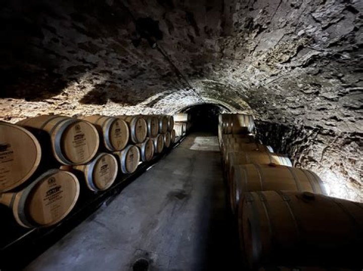 Who bought prisoner winery?