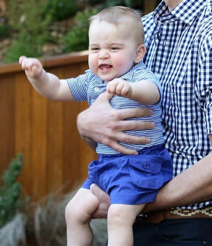 Who cut George's ear?