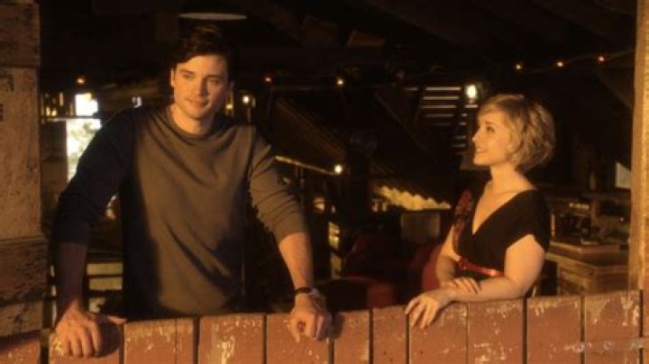 Who does Chloe Sullivan end up with?