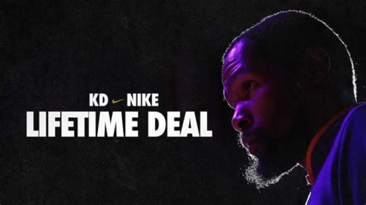Who has lifetime contracts with Nike?