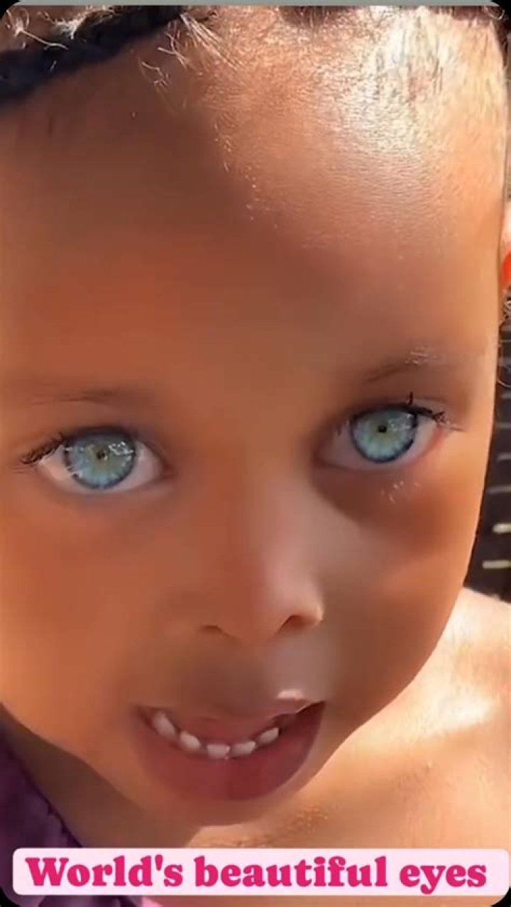 Who have beautiful eyes in the world?
