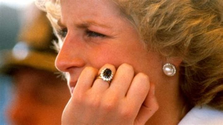 Who inherited Princess Diana's engagement ring?