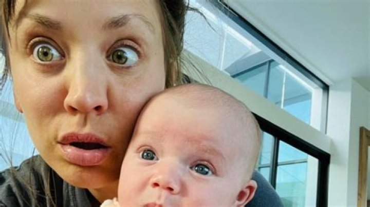 Who is Chloe Crowhurst having a baby with?