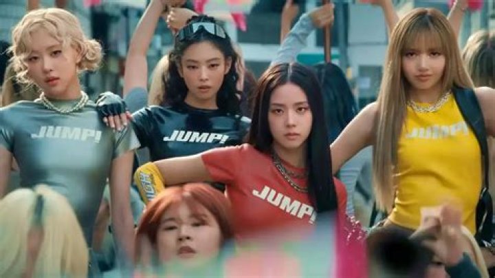 Who is pure Korean in Blackpink?