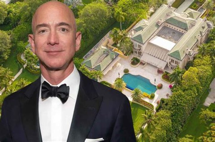 Who is the richest hotel owner in the world?