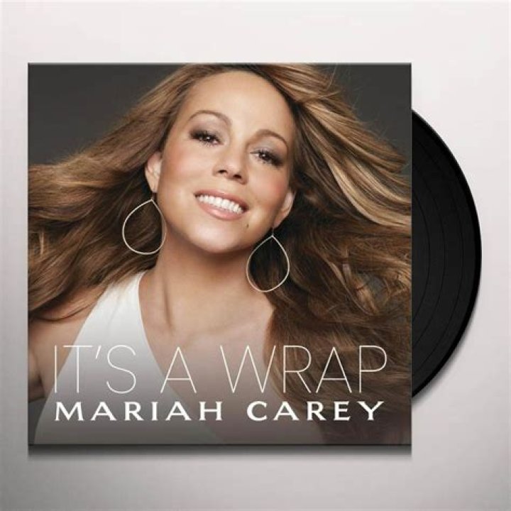Who sold more records than Mariah Carey?