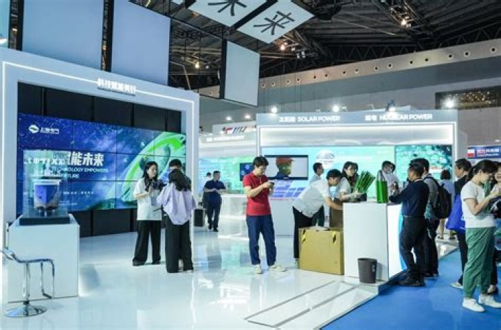 Why is iPhone so popular in China?