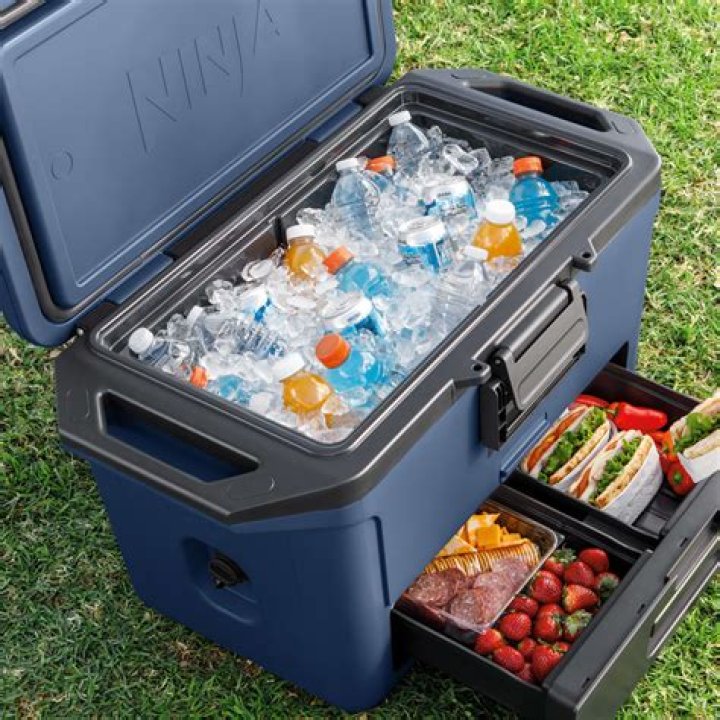 Will dry ice crack a plastic cooler?