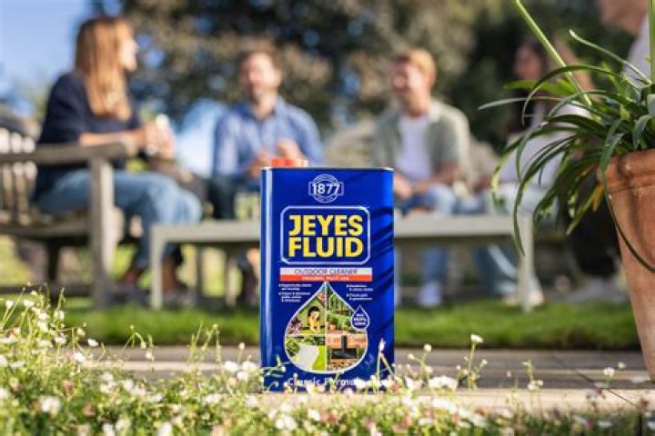 Will Jeyes fluid deter rats?